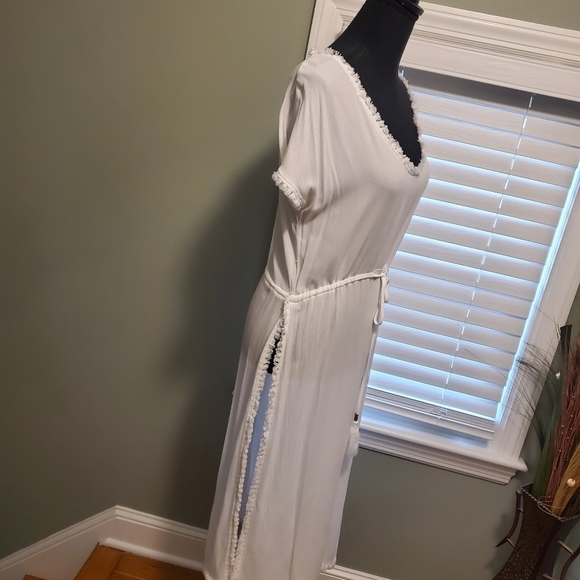 Blue Island White Beach/Poolside Coverup Size Medium, Soft, Comfy - Picture 6 of 10